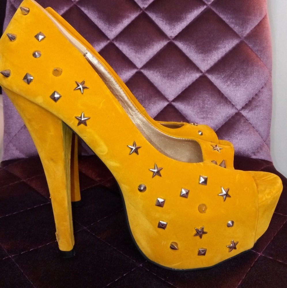Mustard Yellow stud platform pumps